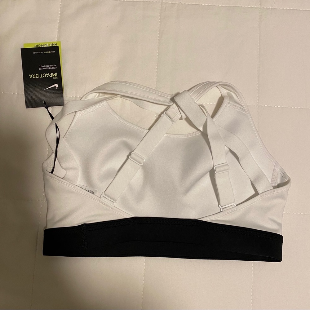 Nike bra - Picture 2 of 2